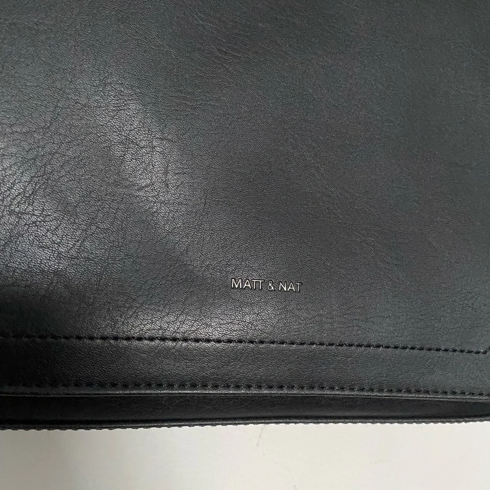 Matt & Nat Mara Large Vegan Bag - Picture 7 of 16